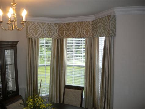 Cornice Board In Bay Window With Matching Panels Affordable Home