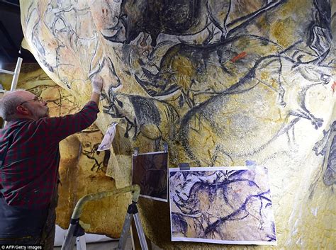 Grotte chauvet, une circulation draconienne. France's Grotte Chauvet gets UNESCO status to protect ...
