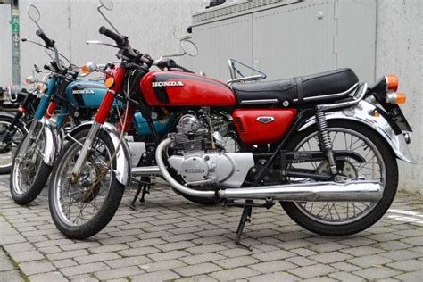 Motor ini hadir dengan harga Honda CB 125 K5 - Nippon-Classic.de