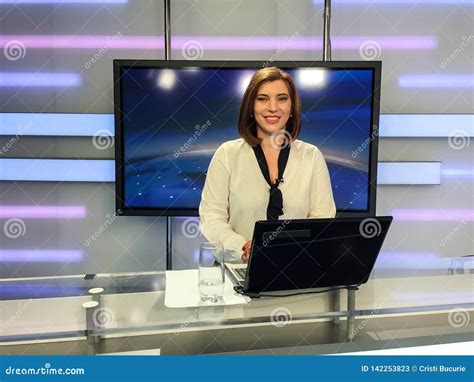 Tv Reporter At The News Desk Stock Image Image Of Presenting