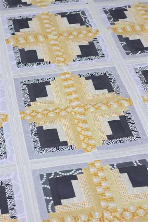 We did not find results for: Rectangle Log Cabin Quilt tutorial | Bonjour Quilts