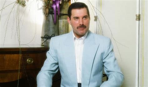 Freddie Mercury The Sweetest Thing He Ever Did Gorgeous Pics Will Melt Your Heart Music