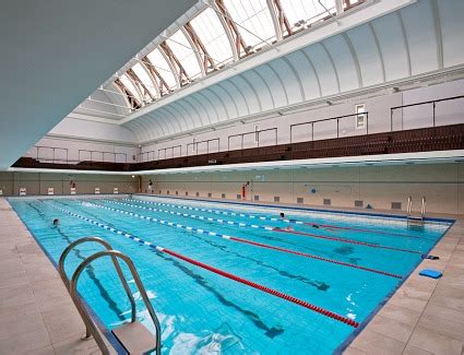 The sports centre provides various recreational facilities, which welcome groups and individuals to use during the opening hours. Kentish Town Sports Centre, hotels near Kentish Town ...