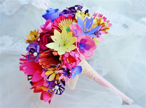 Flower bouquet gift have features and prices that will help you serve your personal or business needs while keeping within a budget. Make Diwali memorable with homemade gifts