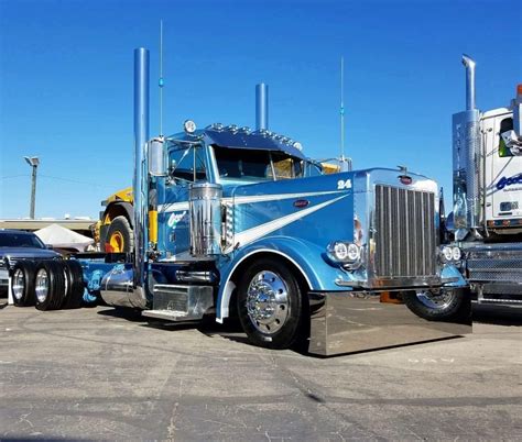 Peterbilt 379 3 Axle Day Cab Big Trucks Trucks Peterbilt