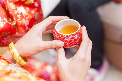 Chinese Wedding Tea Ceremony A Sip Of Love Asian Inspirations
