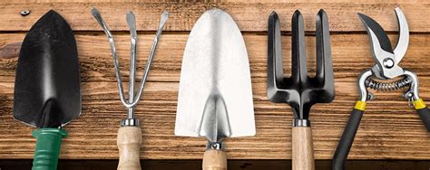 15 Common Gardening Tools And Their Uses Better Gardeners Guide