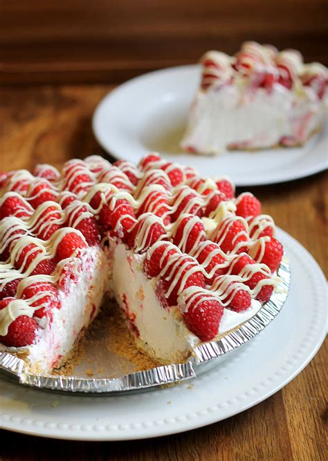 Raspberry White Chocolate Cheesecake Pie Bakerita