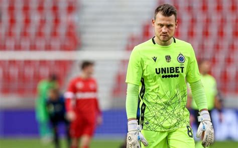 Join the discussion or compare with others! 'Club Brugge in paniek, Simon Mignolet dreigt per direct ...