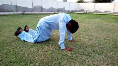 Funny Push Ups By Sindhi Youtube