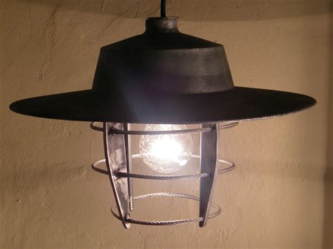 I'll end this years releaseflood with a special one. arteferrum industrial: Zidne lampe/Wall lamps