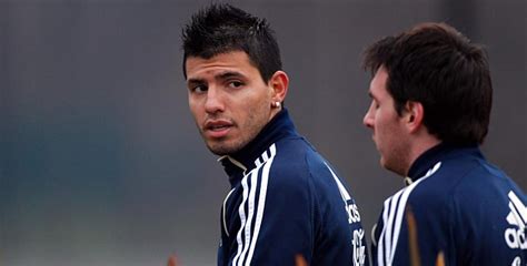 Born 24 june 1987) is an argentine professional footballer who plays as a forward and captains both spanish club barcelona. Jorge Messi denies requesting Agüero - MARCA.com (English ...