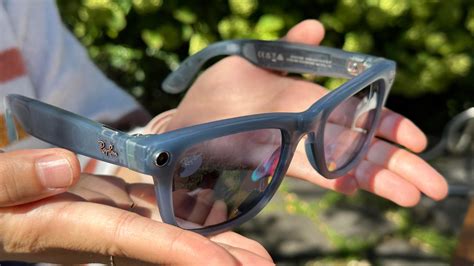 Meta S Ray Ban Glasses Added Ai That Can See What You Re Seeing