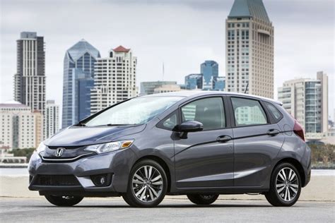 10 Best Gas And Diesel Cars That Get 40 Mpg On The Highway Edmunds
