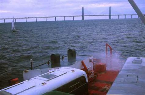 Då ingår hamnplats med vatten och el samt en plats på land (ospecificerad). Veteranbussar på Öresundsbron