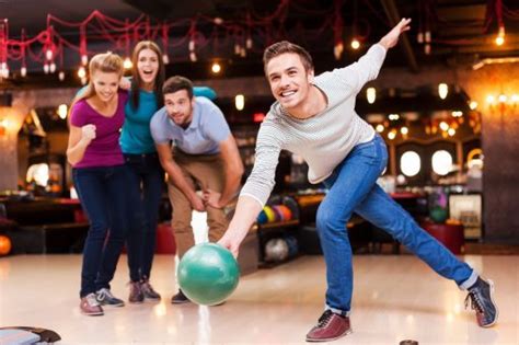 How To Throw A Bowling Ball Basic Bowling Techniques 2024 Expert Bowler
