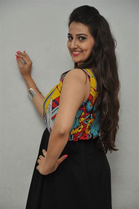 anchor manjusha super sexy stills at shiva ganga audio launch indian girls villa celebs