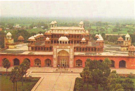 Akbars Tomb Islamic Architecture In India