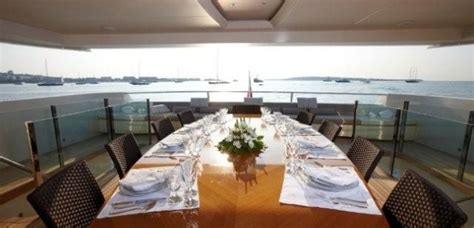 Luxury Yacht Table Setting Table Settings Table Luxury Yachts