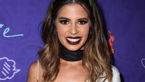 Color Us Shocked Youtube Beauty Bama Laura Lee Weeps In Sorrow After