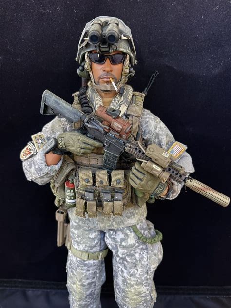 16 Scale Custom Us Special Forces Green Beret Acu Kitbash Action