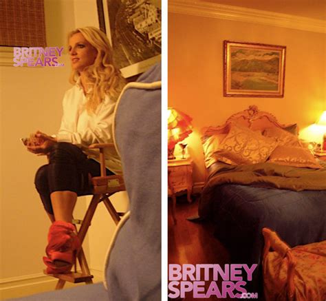 Inside Britneys Bedroom