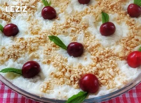 Tıpkı pide gibi, tatlı bir telaş yaratıyor yemeğin küçük törenlere dönüştüğü budevamı için tıklayınız. Güllaç Yapımı - Leziz Yemeklerim