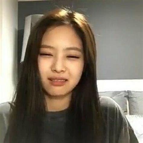 Pin By On Disgusted Blackpink Memes Blackpink Funny Meme Faces