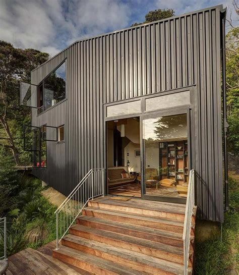 Simple Practical And Modern Metal Home Hq Plans And Pictures Metal