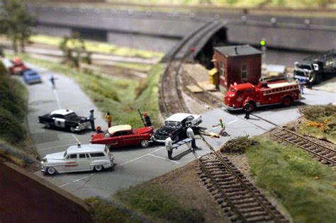 Crash Scene Dioramas Model Railroad Forums Model Railroad Model Trains Diorama