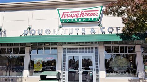 The texture isn't too dense or rich. Krispy Kreme Doughnuts - Delta, BC | gastrofork | Vancouver food and travel blog