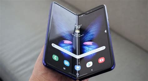 Samsung galaxy fold smartphone was launched in february 2019. Samsung Galaxy Fold Best Price in India - launched ...