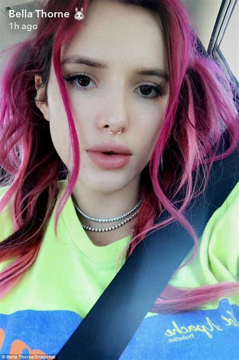 Bella Thorne Shows Off Sexy Plumped Buxom Lips Daily Mail Online