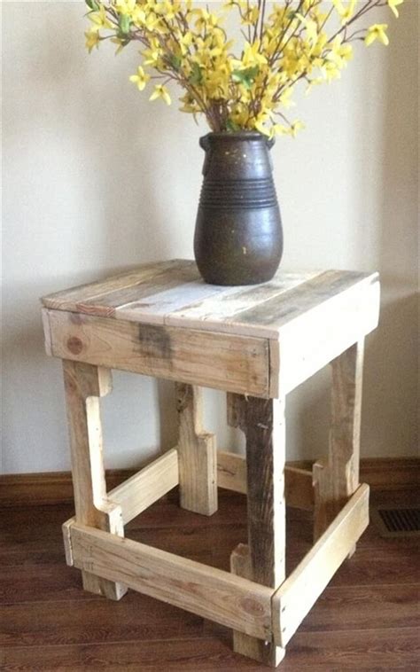 Tables → diy end table top ideas images. 11 DIY Pallet Side Table Ideas | DIY to Make