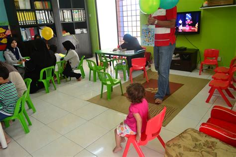 Specialize in developmental milestones, children and english lesson. Little Caliph Seksyen 7 Shah Alam - Ainul Mustafa