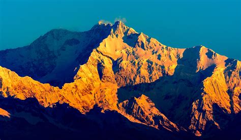 Sunrise At Kanchenjunga Range Of Himalaya Himalayas Nepal Trekking