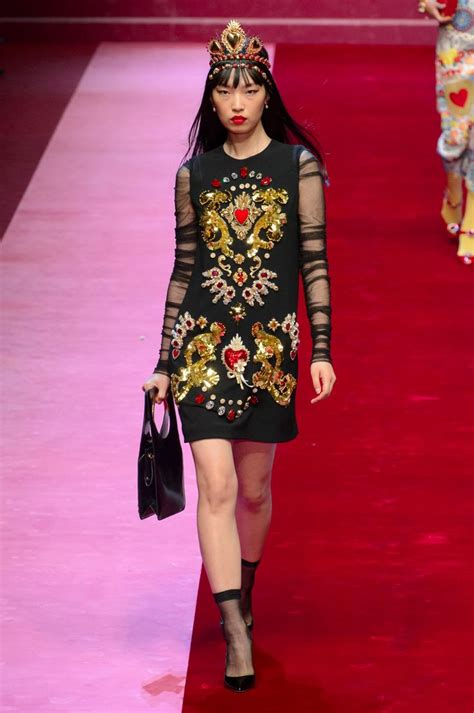 Dolce And Gabbanas Queens Of Hearts Were A Sparkly Feast For The Eyes