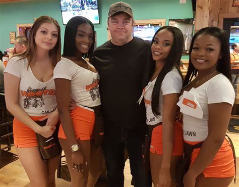 Hooters Waitress Cuffed Over Busty Bust Up With Female Co Worker Hot
