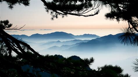 The Sea Of Clouds On Huangshan Mountain Photo Of Yellow