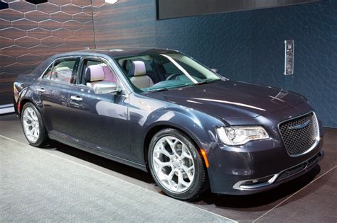 Take A Look At The 2015 Chrysler 300c Platinum