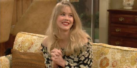Christina Applegate 5 Ways Jen Harding Is Her Best Role And 5 Why It S Kelly Bundy