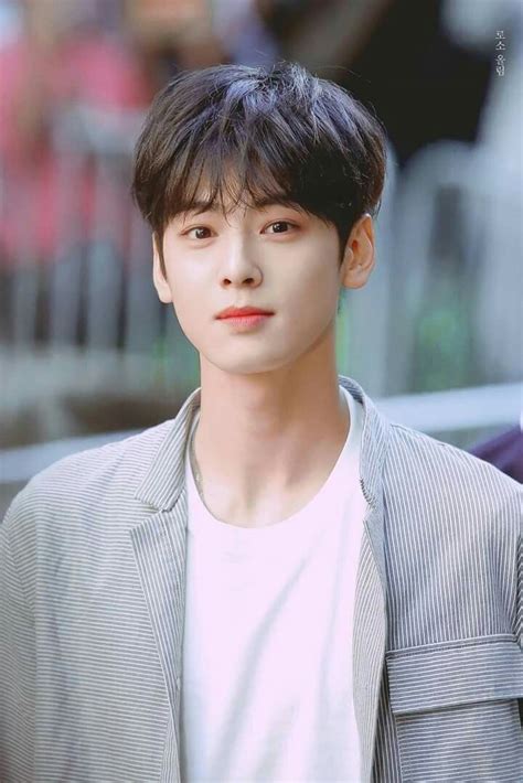 Over the course of time, astro has released a number of eps, albums, and singles such as all light, spring up. 79 best 존잘 images on Pinterest | Cute boys, Cha eun woo ...