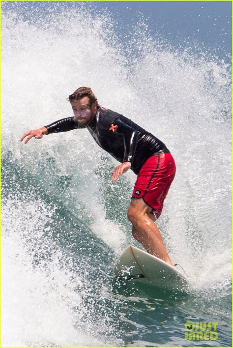 Photo Simon Baker Shirtless Body Bondi Beach 10 Photo 3286755 Just