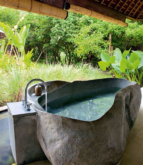 These Are The Most Impressive Natural Stone Bathtubs On The Internet