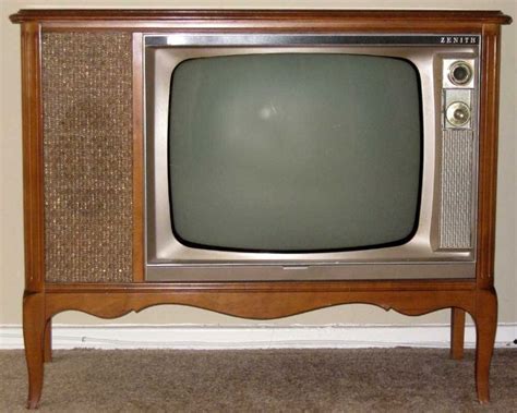 Pin By A Joe Petrucce On Vintage Television Sets Tube Type In 2021