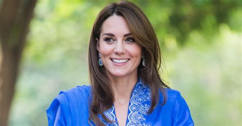 Kate Middletons Royal Tour Outfits Are Making Pakistani Fans Proud Of