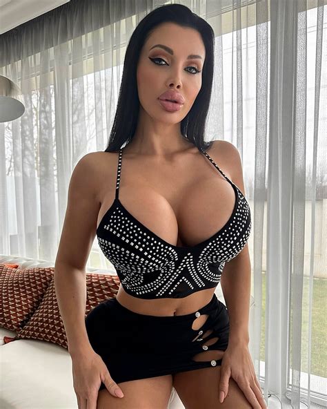 Tw Pornstars Aletta Ocean Twitter It Was A Great Day On Set I Shot With A New Guy For My