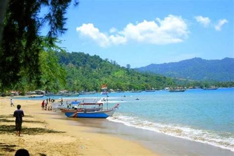 8 Wisata Pantai Di Padang Dan Sekitarnya Tokopedia Blog