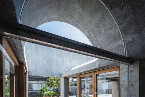Gallery Of House In Shikenbaru Studio Cochi Architects 33
