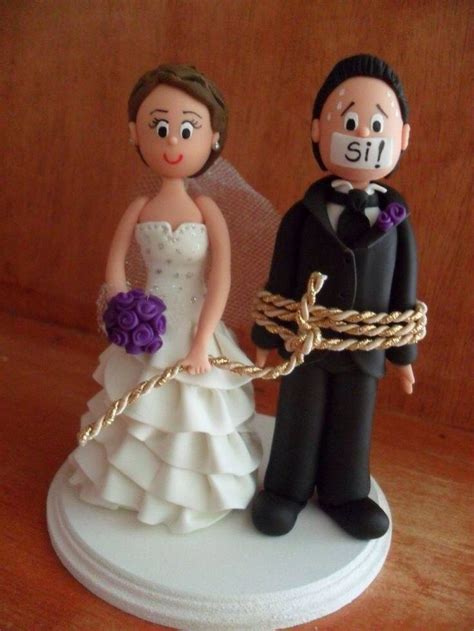 Y otros diseños divertidos como llevar al novio en estas son sólo algunas de las ideas que te mostramos para decorar tu pastel de boda, puedes. Pastel | Pastel en 2019 | Pasteles de boda, Boda y Novios ...
